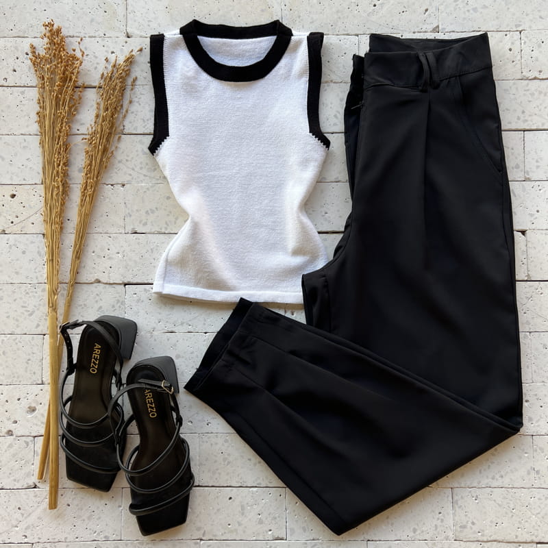 CROPPED MODAL