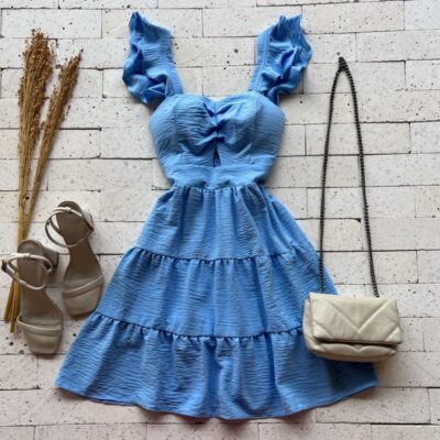 VESTIDO CURTO COM ABERTURA