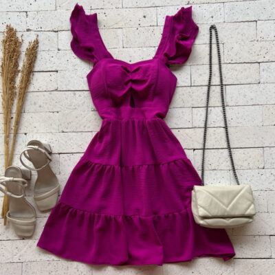 VESTIDO CURTO COM ABERTURA