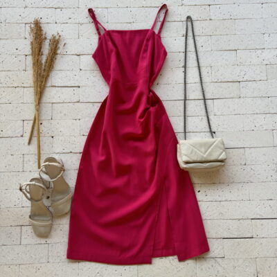 VESTIDO MIDI COM FENDA