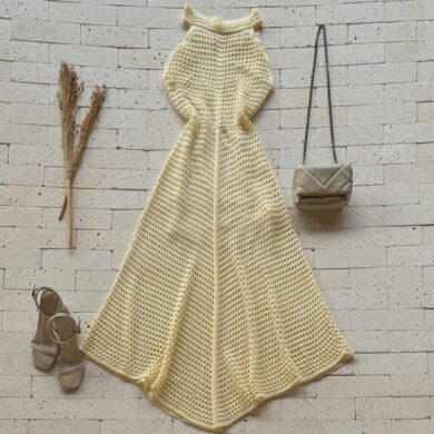 VESTIDO TRICO LONGUETE PONTO VAZADO AMARELO CLARO