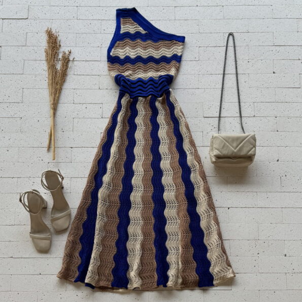 VESTIDO TRICO MIDI UM OMBRO SÓ TRICOLOR AZUL BIC E NUDE