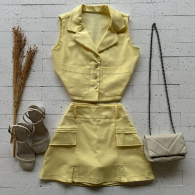 CONJUNTO COTTON COLETE BOLSOS E SHORT SAIA AMARELO