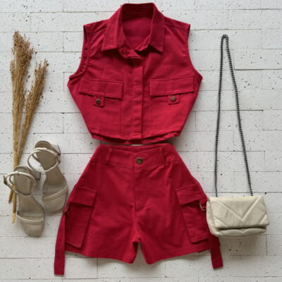 CONJUNTO LINHO COLETE BOLSOS E SHORT CARGO VERMELHO