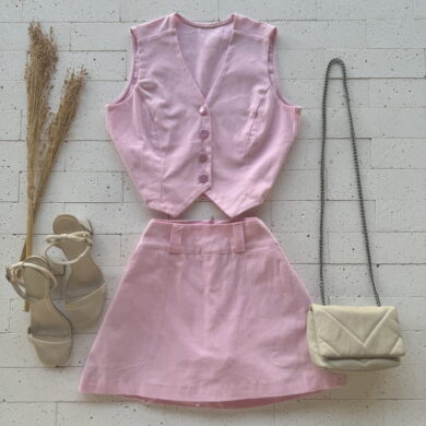 CONJUNTO LINHO COLETE E SHORT SAIA LISO ROSA