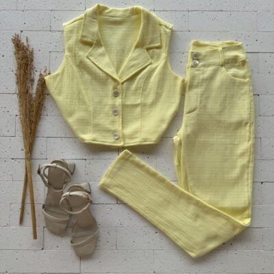 CONJUNTO LINHO TRABALHADO COLETE E CALÇA SLIM AMARELO