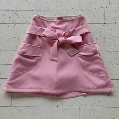 SHORT SAIA ALFAIATARIA DETALHE ARGOLAS COM AMARRAÇÃO ROSA