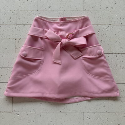 SHORT SAIA ALFAIATARIA DETALHE ARGOLAS COM AMARRAÇÃO ROSA