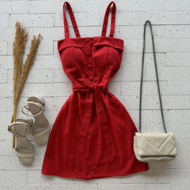 VESTIDO LINHO DETALHE BOTÕES VERMELHO