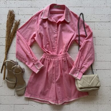 CONJUNTO VISCOLINHO CAMISA E SHORT DETALHE BORDADO ROSA