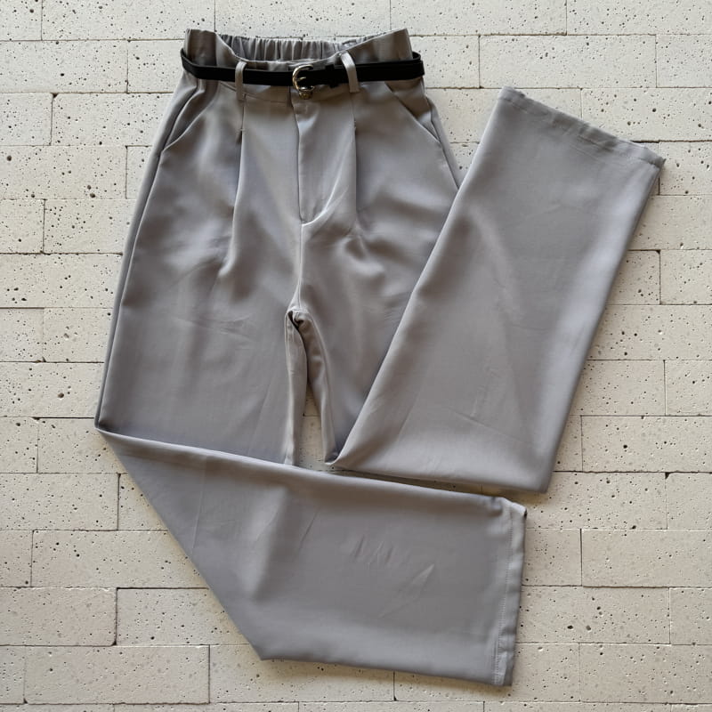 CALÇA SOCIAL FEMININA LISA COM CINTO CINZA CALÇA SOCIAL FEMININA LISA COM CINTO CINZA