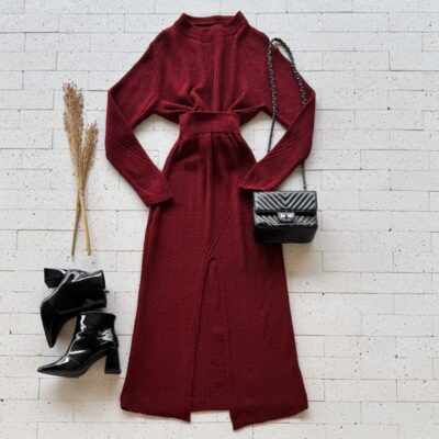 CONJUNTO TRICO MOUSSE BLUSA E SAIA MIDI COM FENDA VERMELHO