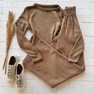 CONJUNTO TRICO MOUSSE CROPPED E CALÇA PANTALONA NUDE