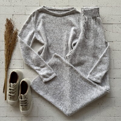 CONJUNTO TRICO MOUSSE CROPPED E CALÇA PANTALONA OFF