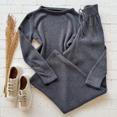 CONJUNTO TRICO MOUSSE CROPPED E CALÇA PANTALONA GRAFITE