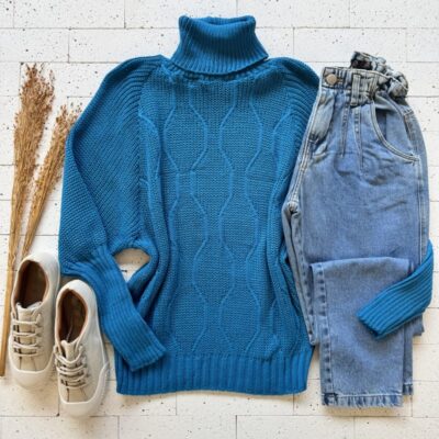 BLUSA TRICO GOLA ALTA COM TRAMA ONDULADA TURQUESA