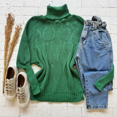 BLUSA TRICO GOLA ALTA COM TRAMA ONDULADA VERDE