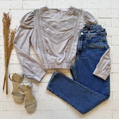 CAMISA CROPPED COM GRIPIER LUXO DETALHADA CINZA