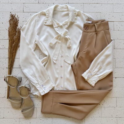 CAMISA SOCIAL GOLA E PUNHO BABADINHOS E AMARRAÇÃO LUXO OFF