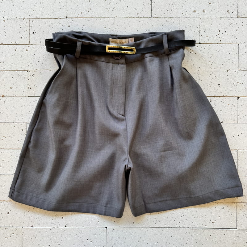 SHORT SOCIAL SHORT SOCIAL