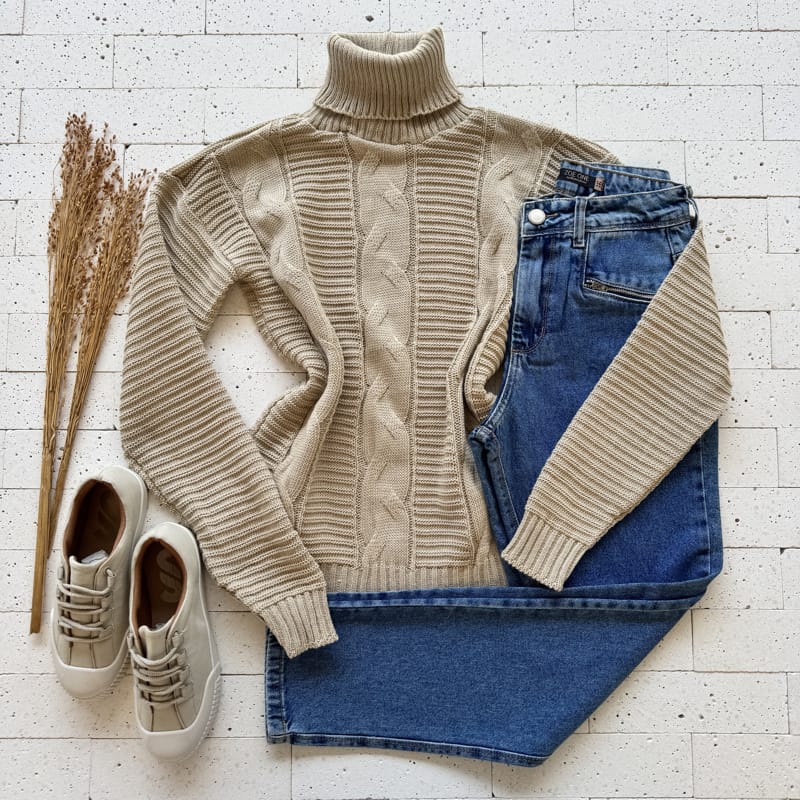 BLUSA TRICO CANELADO COM GOLA ALTA E TRAMA FRONTAL BEGE BLUSA TRICO CANELADO COM GOLA ALTA E TRAMA FRONTAL BEGE