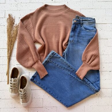 CROPPED TRICO ALONGADO MANGA OVERSIZED NUDE