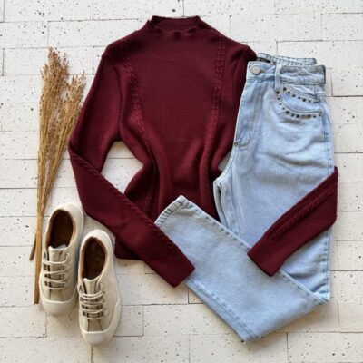 BLUSA TRICO MODAL DETALHE FRONTAL E MANGA COM TRAMA VINHO