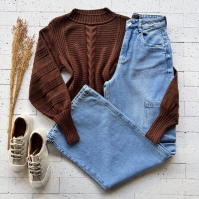 CROPPED TRICO ALONGADO MANGA OVERSIZED COM TRAMA FRONTAL CAFÉ