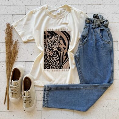 T-SHIRT ALGODÃO ESTAMPA CAFÉ AU LAIT OFF