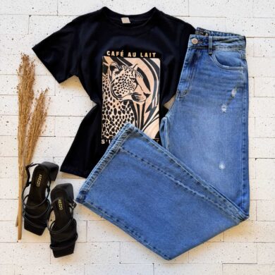 T-SHIRT ALGODÃO ESTAMPA CAFÉ AU LAIT PRETA