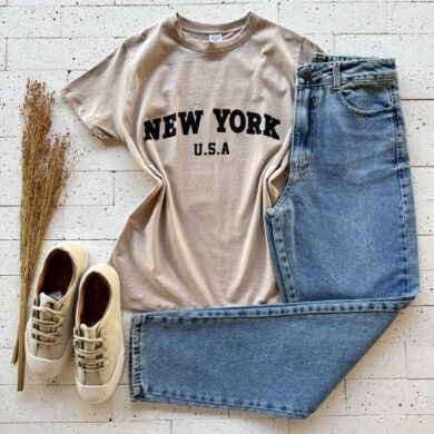 T-SHIRT ALGODÃO ESTAMPA NEW YORK U.S.A BEGE