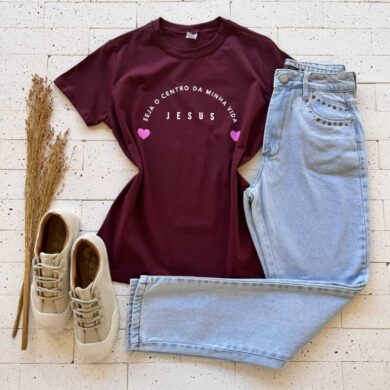 T-SHIRT ALGODÃO ESTAMPA SEJA O CENTRO DA MINHA VIDA JESUS VINHO