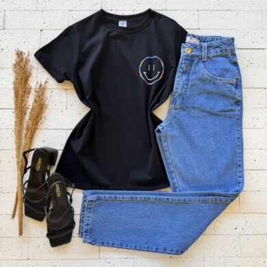 T-SHIRT ALGODÃO ESTAMPA SMILE PRETA