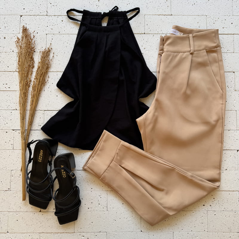 CROPPED DETALHE TRANSPASSADO CROPPED DETALHE TRANSPASSADO