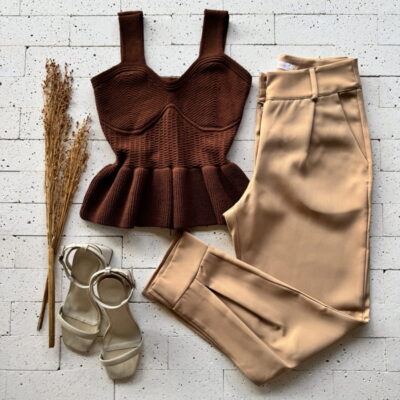 CROPPED REGATA MODAL PEPLUM DETALHADO CAFÉ