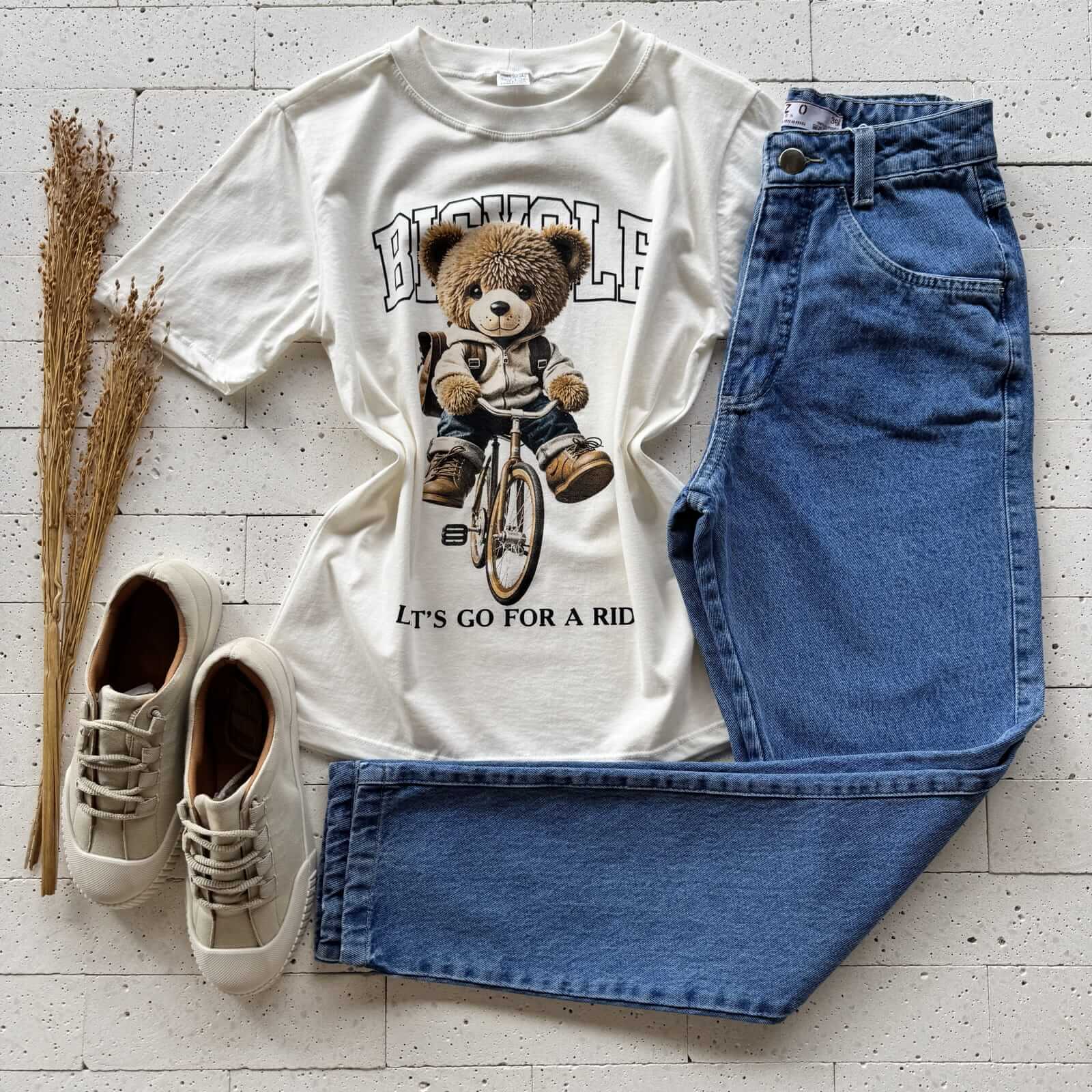 T-SHIRT ALGODÃO ESTAMPA URSO DE BICICLETA OFF T-SHIRT ALGODÃO ESTAMPA URSO DE BICICLETA OFF
