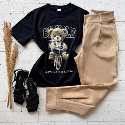 T-SHIRT ALGODÃO ESTAMPA URSO DE BICICLETA PRETA