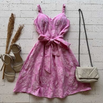 Dondoca_com_br Vestido Bordado Alcinha E Amarracao Fixa Rosa