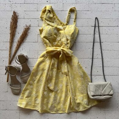 Dondoca_com_br Vestido Bordado Laco No Ombro E Amarracao Fixa Amarelo