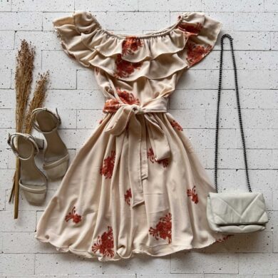 Dondoca_com_br Vestido Ciganinha Bordado Com Amarracao Fixa Bege