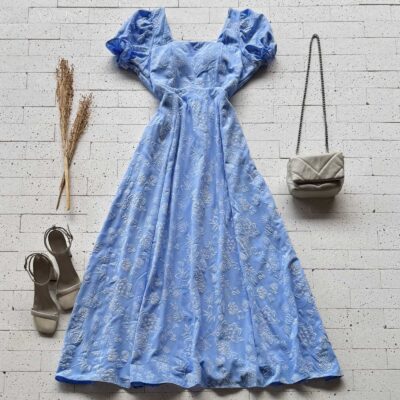 Dondoca_com_br Vestido Longo Bordado Detalhe Manguinha Com Elastico Azul
