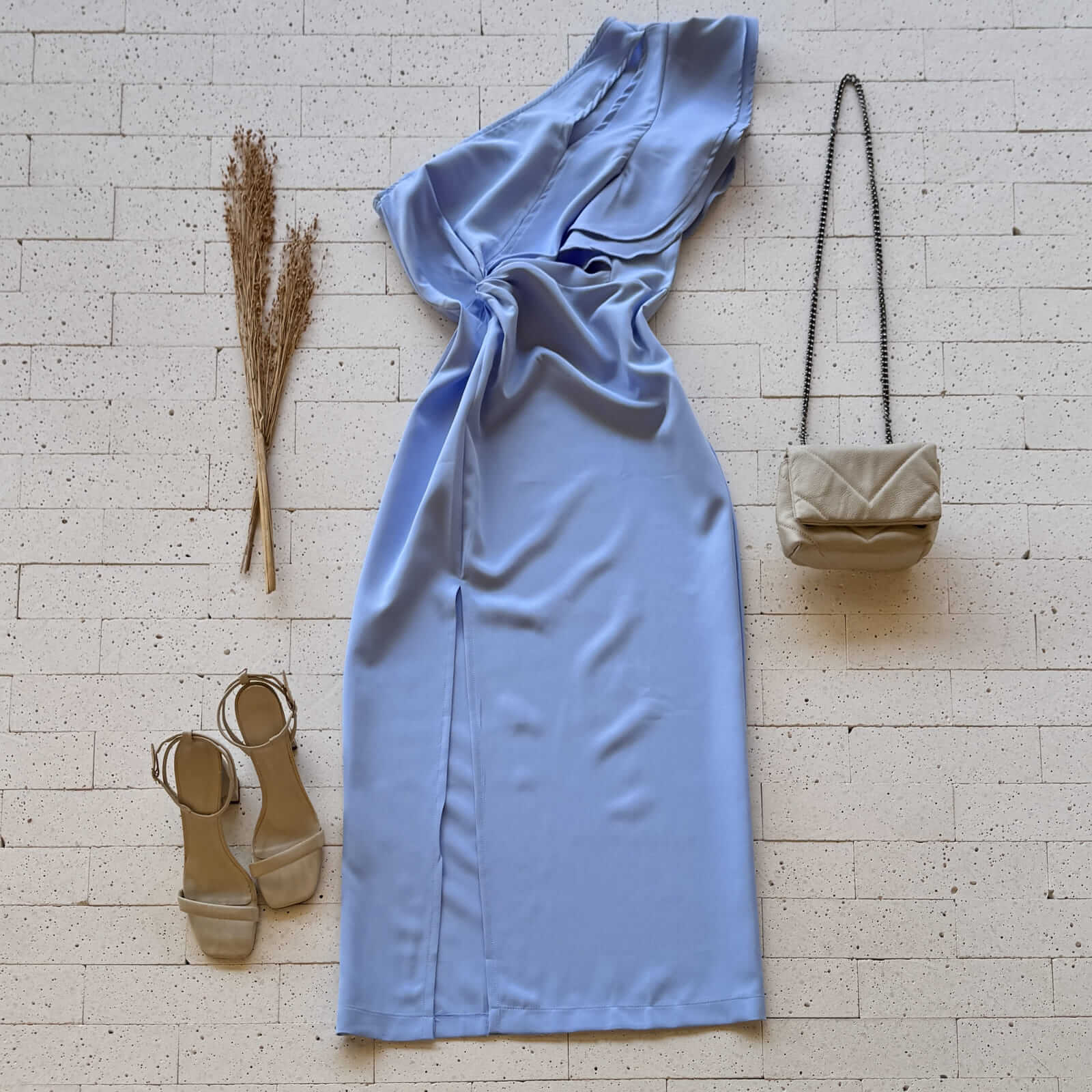 Dondoca_com_br Vestido Midi Um Ombro So Babados E Fenda Azul