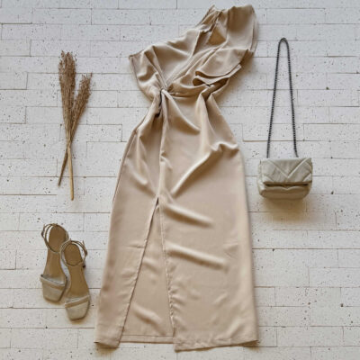 Dondoca_com_br Vestido Midi Um Ombro So Babados E Fenda Bege