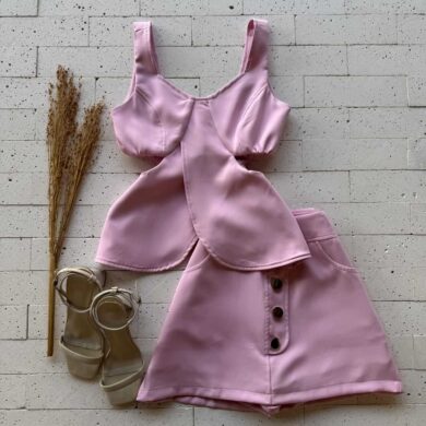 Dondoca_com_br Conjunto Alfaiataria Blusa Detalhe Abertura E Short Saia Rosa
