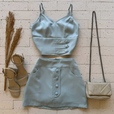 CONJUNTO ALFAIATARIA CROPPED REGATA E SHORT SAIA BOTÕES AZUL