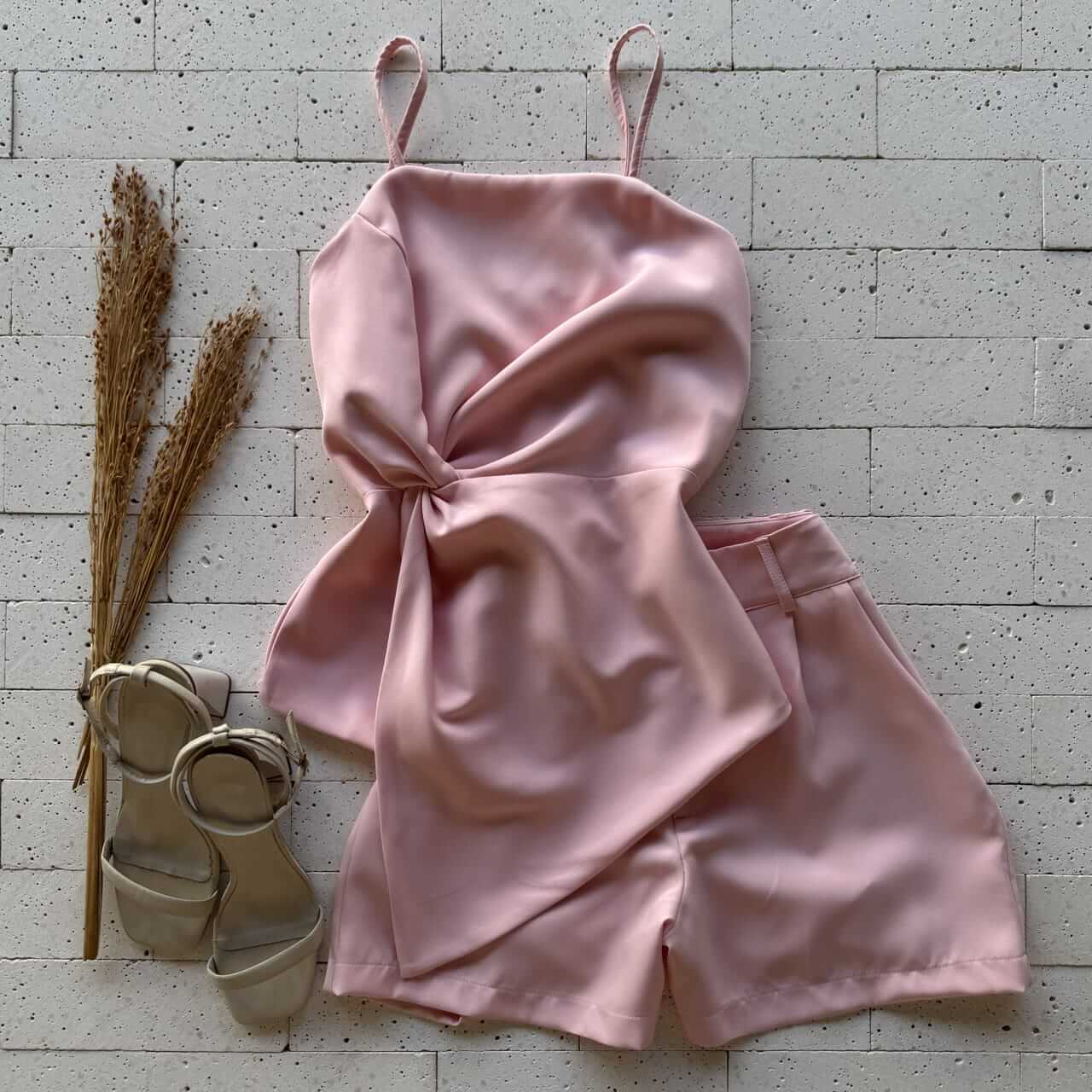 Dondoca_com_br Conjunto Alfaiataria Regata Assimetrica Nozinho E Short Rosa Dondoca_com_br Conjunto Alfaiataria Regata Assimetrica Nozinho E Short Rosa