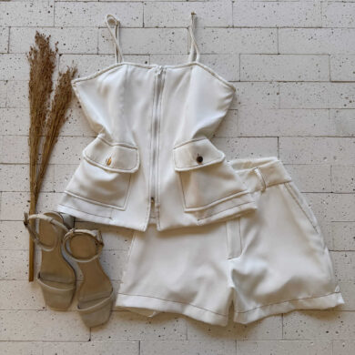 CONJUNTO ALFAIATARIA REGATA COM ZIPER E SHORT OFF