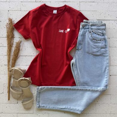 T-SHIRT ALGODÃO ESTAMPA AME-SE VERMELHO