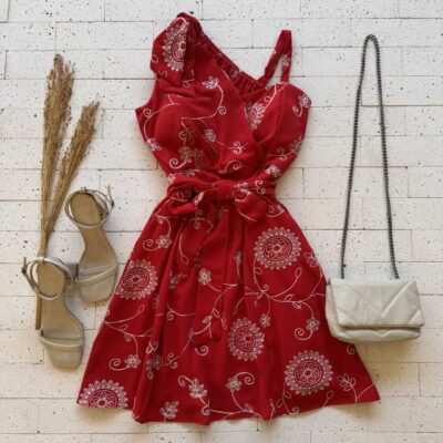 Dondoca_com_br Vestido Crepe Bordado Laco No Ombro E Amarracao Fixa Vermelho