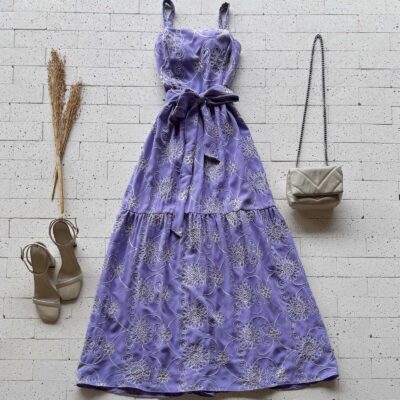 VESTIDO LONGO BORDADO CAMADAS E AMARRAÇÃO FIXA ROXO